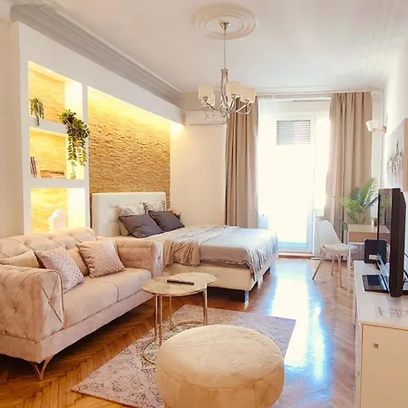 Republic Apartment *