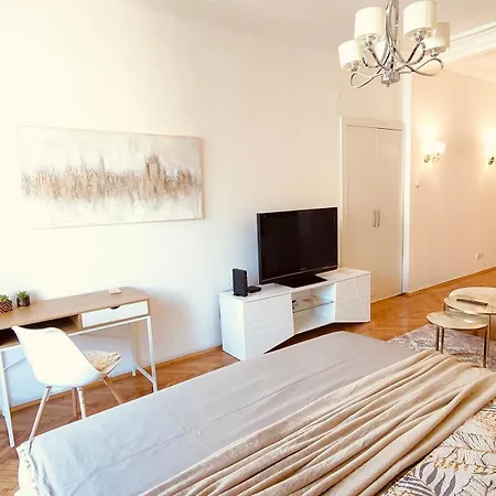 Republic Apartment *