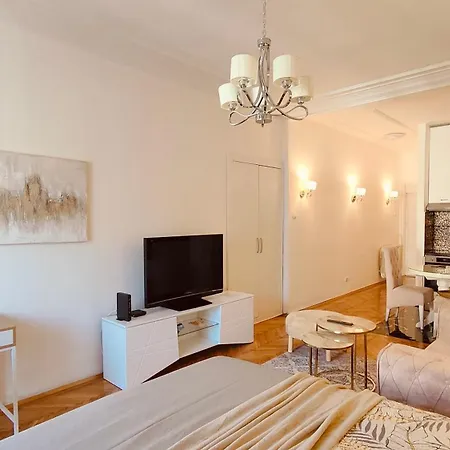 Apartment Republic *